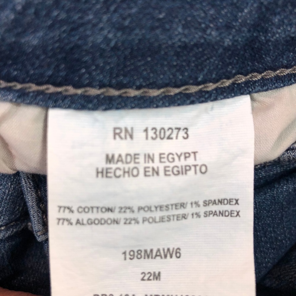 LEE RIDERS Mid Rise Capri Jeans Size 22W NWOT - Picture 6 of 8